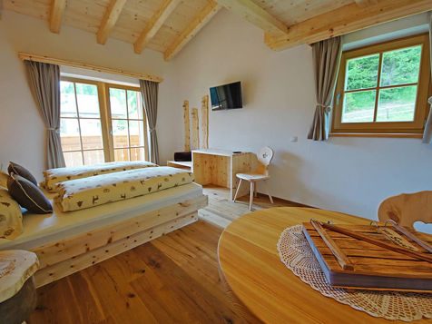 Lärchen und Zirbelzimmer mit dusche und WC image 2