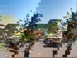Lake promenade in Garda