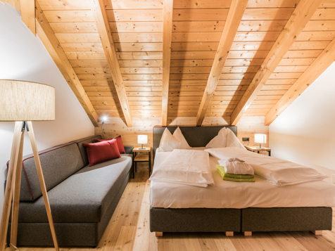 Larch Studio 65m² image 3