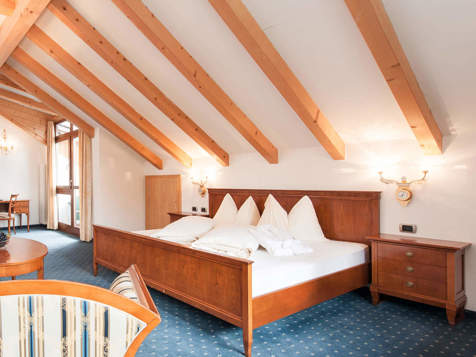 Luxury image 1