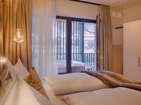 Luxury Spa image 3