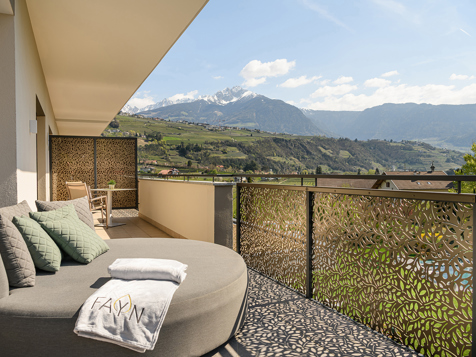 Luxury Suite with garden view image 9