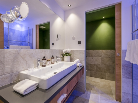 Luxury Suite with terrace Monte Cembro image 3