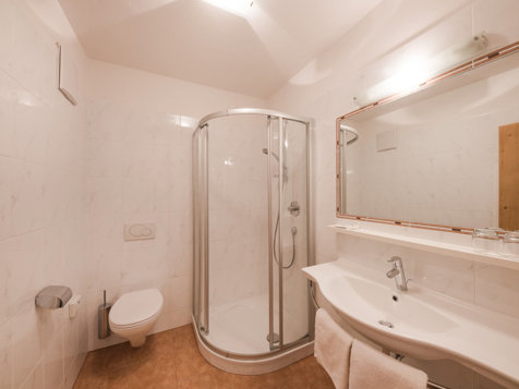 Mansardenzimmer image 5