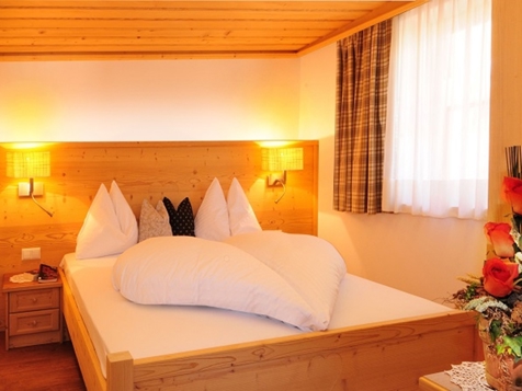 Röschhof-Ferienwohnung St. Hippolyt-5