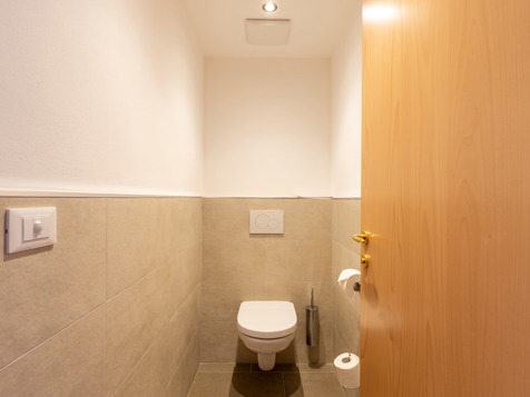 MERAN DOUBLE ROOM image 3