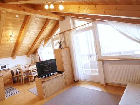 MONTIS image 3