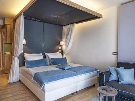 Montis Suite-2