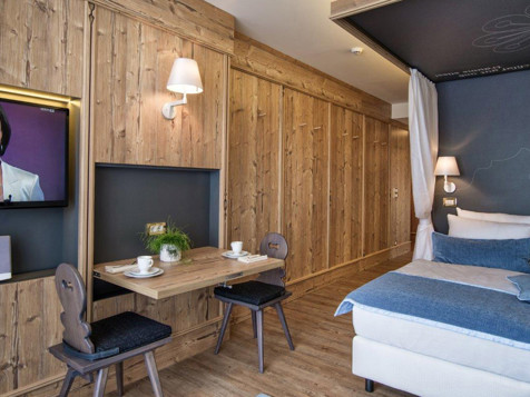 Montis Suite-5