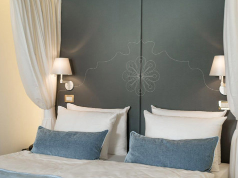 Montis Suite-6