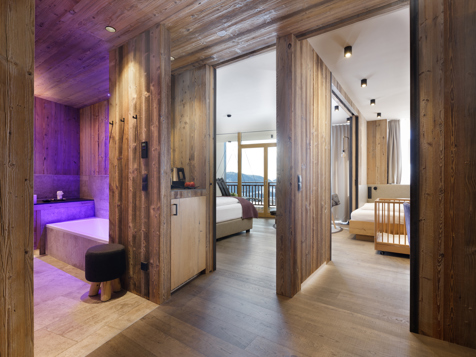 Mountain Chic image 4