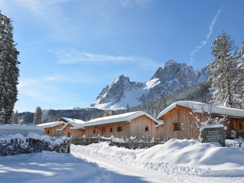 Mountain Lodge image 4