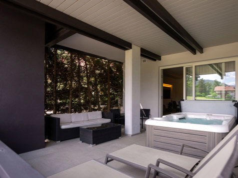 Mountain Spa Suite image 11