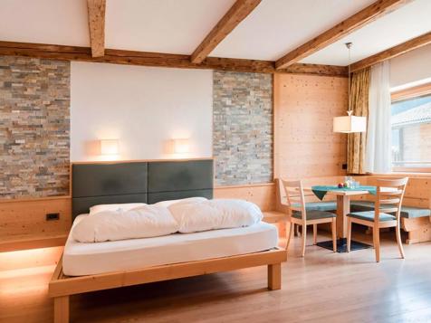 Munt de Mür family room image 2