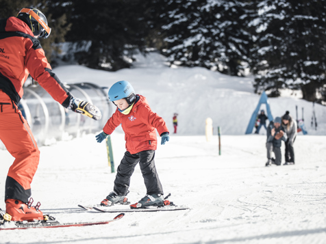 Sciare a Racines vacanza invernale famiglia godimento