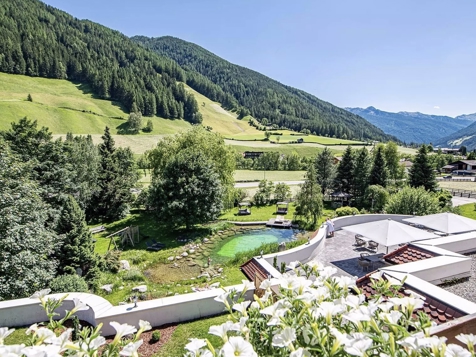 NEU restyled! Natura Suite image 1