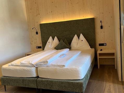 NEW Comfort Suite Villageview image 1