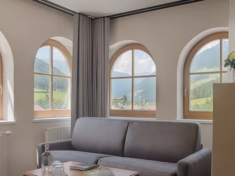 NEW restyled! MOLIN Suite image 3