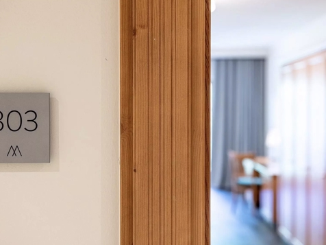 NEW restyled! Pool Suite image 4