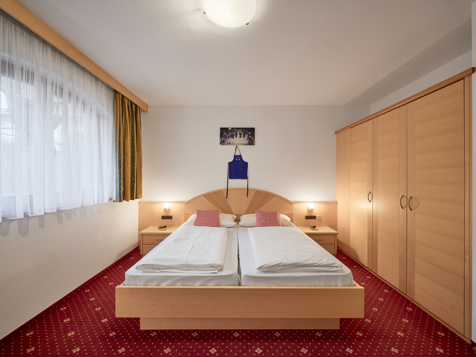 Nr. 21 - Doppelbettzimmer  image 6