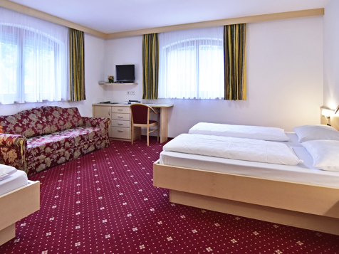 Nr. 22 - Doppelbett- Dreibettzimmer image 8