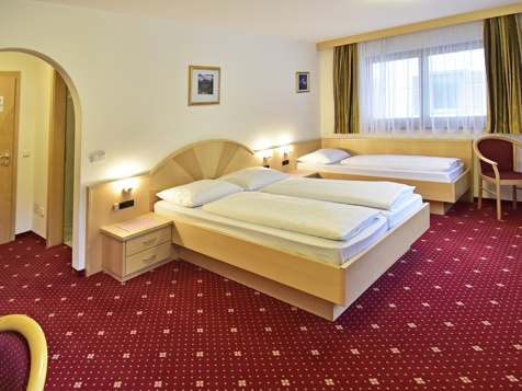 Nr. 23 - Double / Triple Room with Balcony image 6