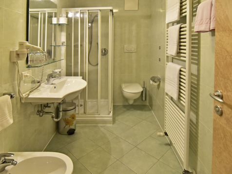 Nr. 23 - Double / Triple Room with Balcony image 8