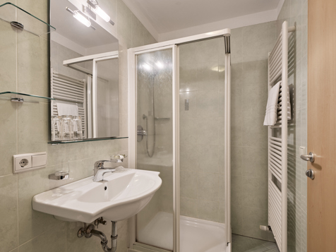 Nr. 24 - Doppelzimmer mit Balkon  image 11