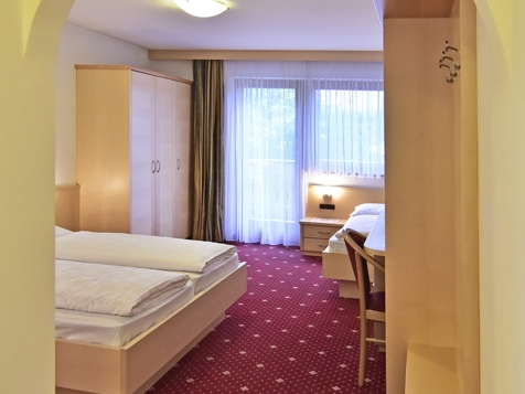 Nr. 25 Double Room with Balcony image 3