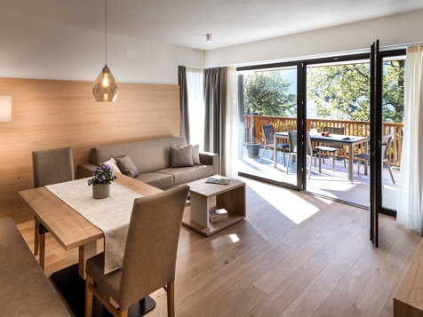 Panorama-Appartement ROSE | großer Balkon image 3