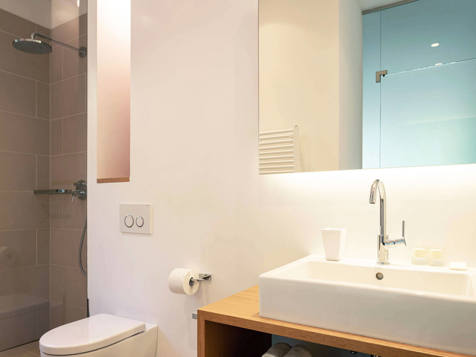 Park three-room Apartment image 7
