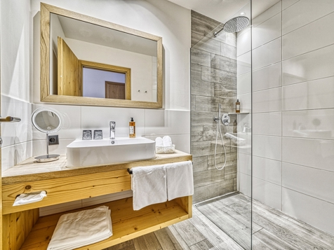 Penthouse Family Suite image 6