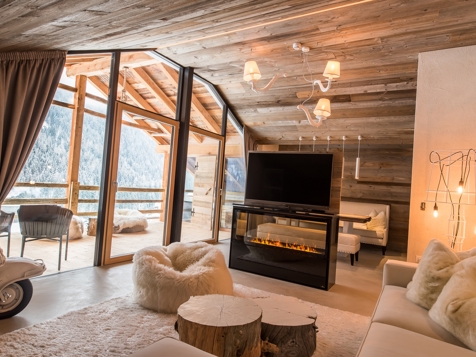 Penthouse "Mami" image 5