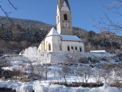 Pilgrimage church St. Georg in Agums