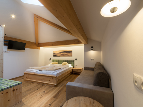 Pine Stone Suite image 1