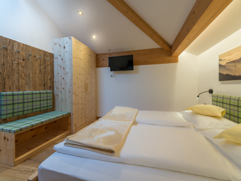 Pine Stone Suite image 3