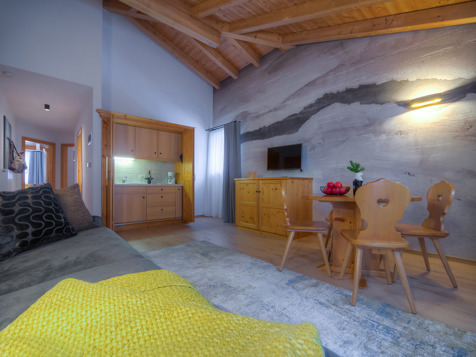 PIZ appartamento con balcone per 2-6 persone image 5