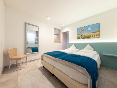 Pool Suite image 2