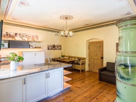 Portenheim Suite image 6