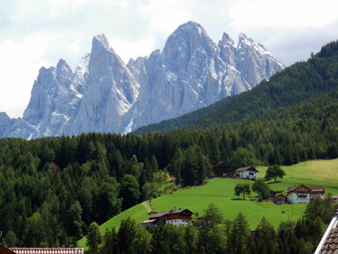 Puez Geisler Nature Park