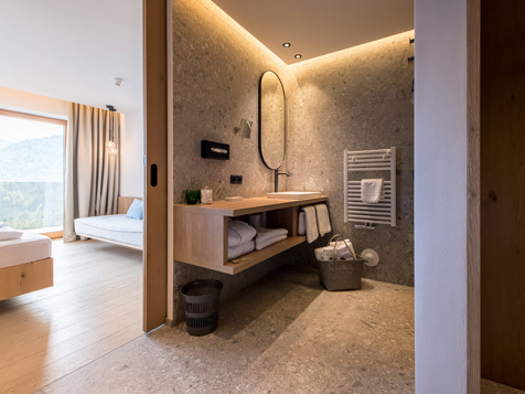 Relax double room image 5