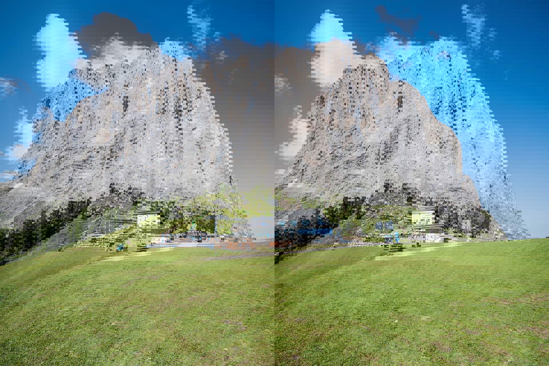 Rifugio Comici e Sasso Lungo Rifugio Comici e Sasso Lungo