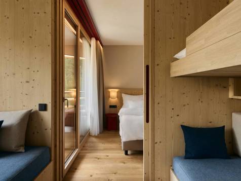 River Spa Suite image 2