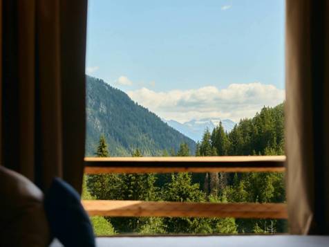 River Suite image 1