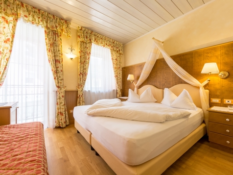 Romantic Room Peter image 7