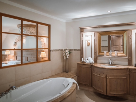 Romantic Suite-7