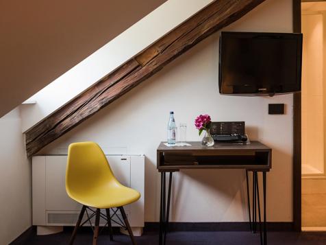 Room attic (18-22m²) image 4