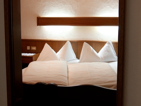 Room Patrick image 2