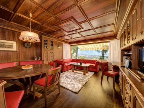 Rose Suite image 3