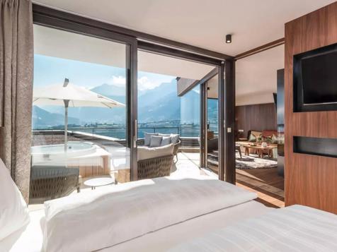ROSENGARTEN - Penthouse Suite image 1